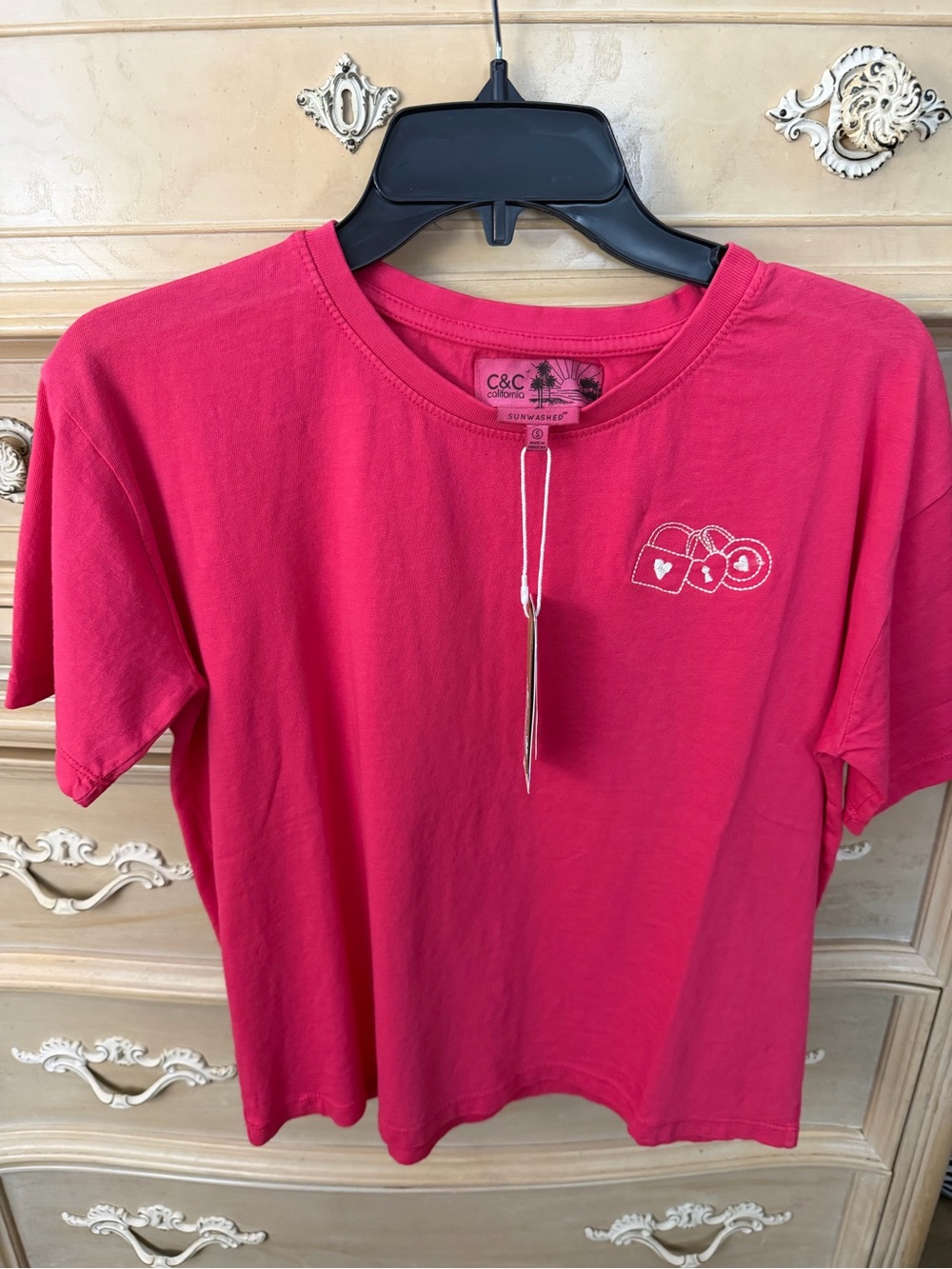 C&C California Kids Hot Pink Short-Sleeve Tee with Small Chest Graphic